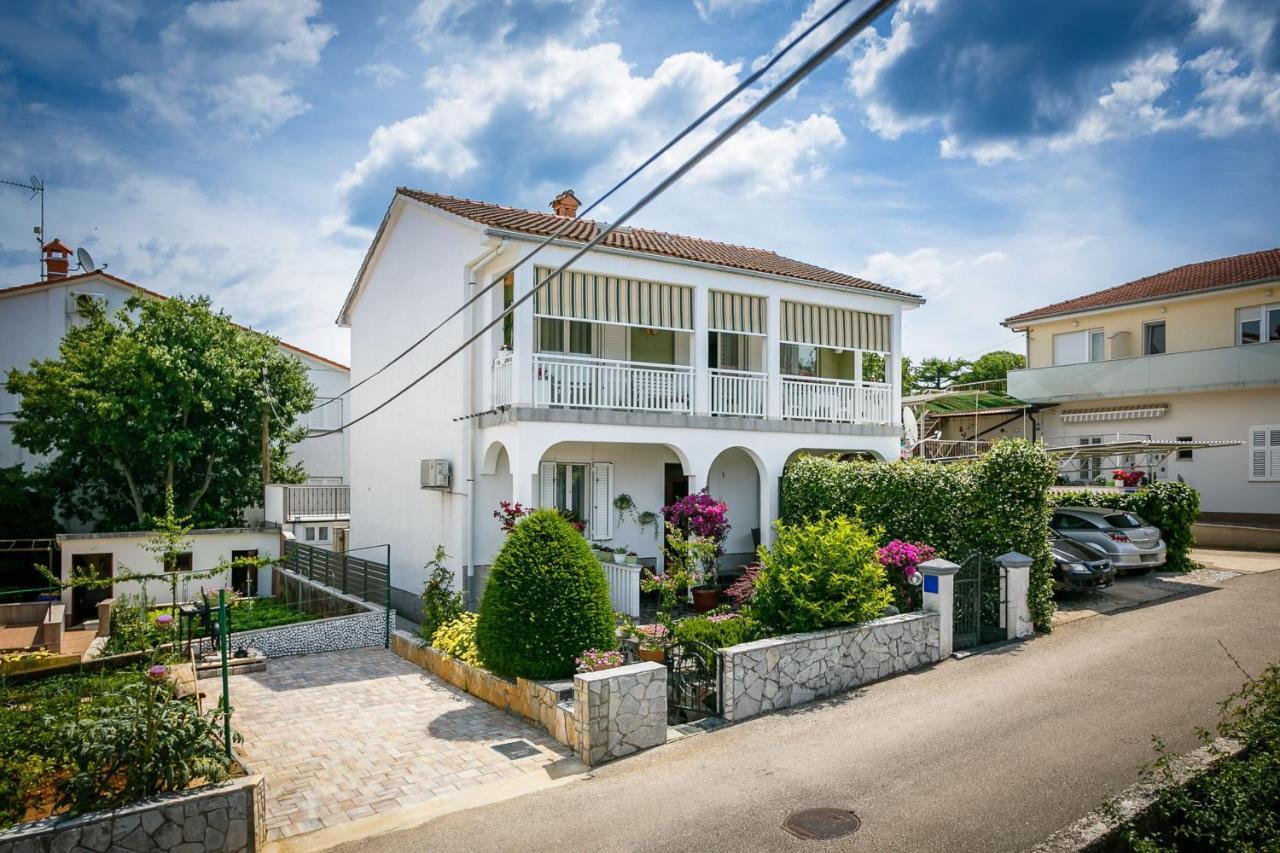 Apartment Near The Sea Judita Malinska Exterior foto